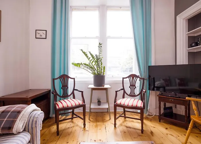 Appartement à 2 Chambres à Coucher