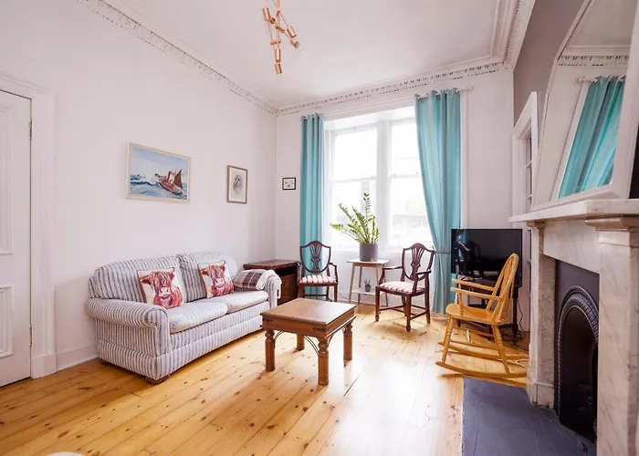 Appartement à 2 Chambres à Coucher